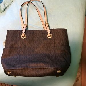 Michael Kors tote